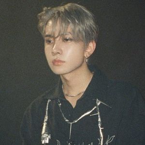 Meet your Posher, Ava